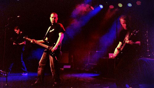 Terhon keikkakuva - Livenä Gloriassa, Helsingissä 2002